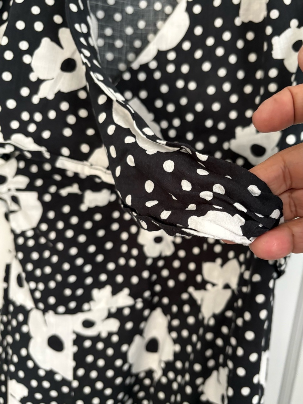 Urban Outfitters Black & White Floral Polka Dot Wrap Mini Dress Size Large - Picture 4 of 10